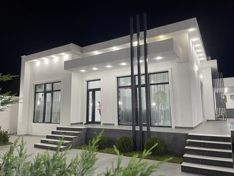 4 otaqlı həyət evi/bağ evi - Bilgəh q. - 250 m²