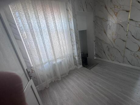 5 otaqlı həyət evi/bağ evi - Binəqədi q. - 132 m²