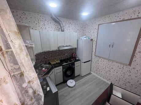 5 otaqlı həyət evi/bağ evi - Binəqədi q. - 132 m²