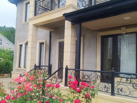 4 otaqlı həyət evi/bağ evi - Qusar - 150 m²