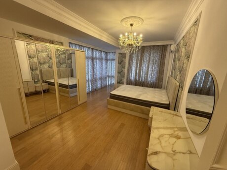 2 otaqlı mənzil, 110 m², Nərimanov: 327 000 ₼ 2