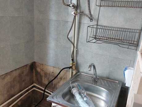 1 otaqlı köhnə tikili - Neftçilər m. - 50 m²