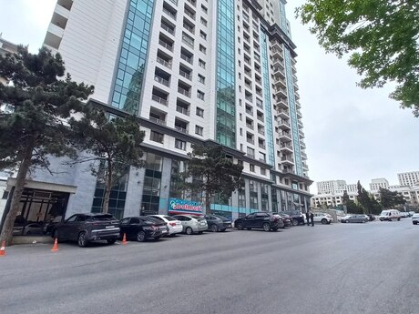 3 otaqlı yeni tikili - İnşaatçılar m. - 88 m²