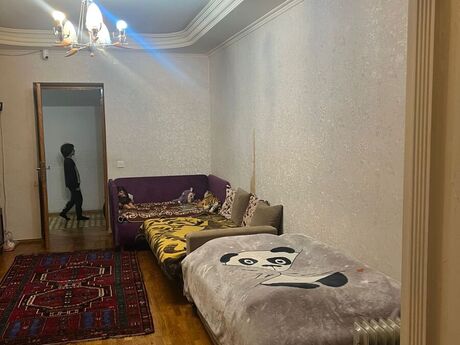 3 otaqlı köhnə tikili - Elmlər Akademiyası m. - 84 m²