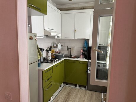 2 otaqlı köhnə tikili - Memar Əcəmi m. - 58 m²