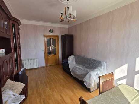 2 otaqlı köhnə tikili - 7-ci mikrorayon q. - 50 m²
