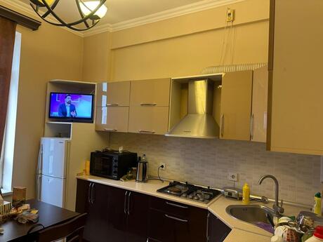 1 otaqlı yeni tikili - Elmlər Akademiyası m. - 65 m²
