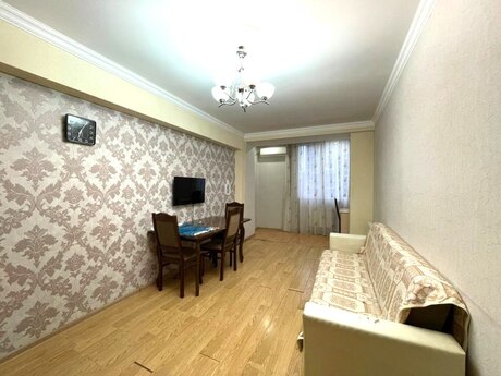 2 otaqlı köhnə tikili - Gənclik m. - 38 m²