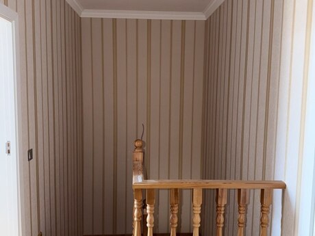 7 otaqlı həyət evi/bağ evi - Dədə Qorqud q. - 200 m²