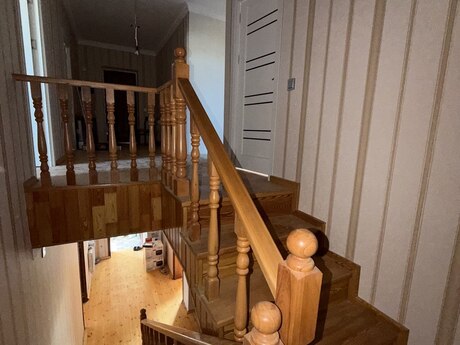 7 otaqlı həyət evi/bağ evi - Dədə Qorqud q. - 200 m²