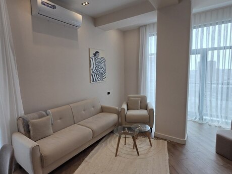 4-комн. новостройка - Насиминский  р. - 130 м²
