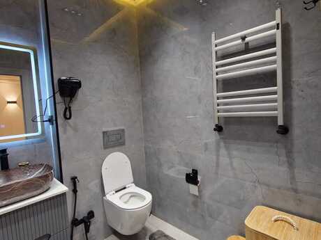 4 otaqlı yeni tikili - Memar Əcəmi m. - 140 m²