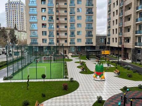 3 otaqlı yeni tikili - 28 May m. - 130 m²