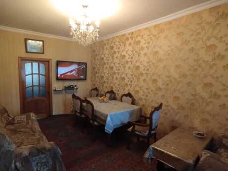 2 otaqlı köhnə tikili - Memar Əcəmi m. - 60 m²