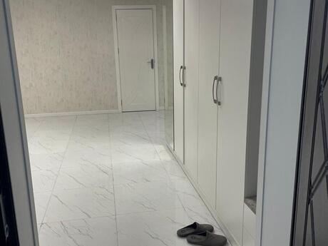4-комн. новостройка - м. Шах Исмаил Хатаи - 180 м²