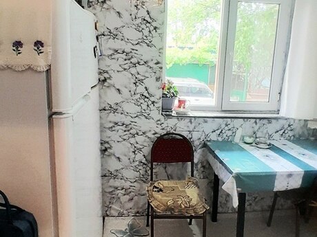 2 otaqlı köhnə tikili - Biləcəri q. - 50 m²