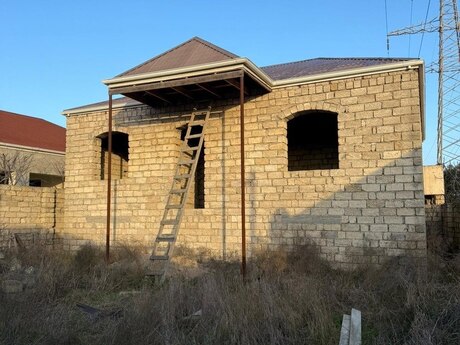 8 otaqlı həyət evi/bağ evi - Şağan q. - 150 m²
