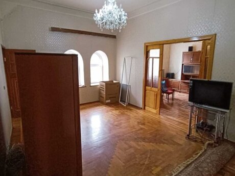 2 otaqlı köhnə tikili - Nəsimi r. - 60 m²