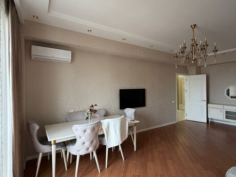 3 otaqlı yeni tikili - İnşaatçılar m. - 120 m²