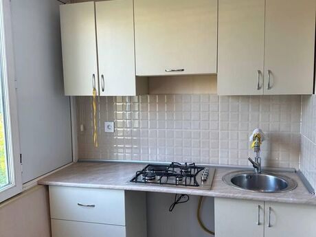 2 otaqlı köhnə tikili - Neftçilər m. - 40 m²