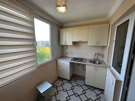 2 otaqlı köhnə tikili - Neftçilər m. - 40 m²