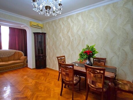 2 otaqlı köhnə tikili - Qara Qarayev m. - 68 m²