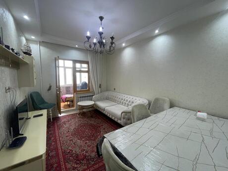 2 otaqlı köhnə tikili - Xalqlar Dostluğu m. - 60 m²