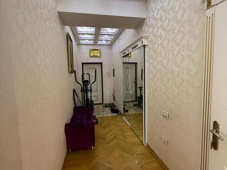 4-комн. новостройка - м. 20 января - 178 м²