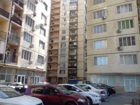 2-комн. новостройка - пос. 8-й мкр - 80.5 м²