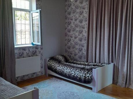 5 otaqlı həyət evi/bağ evi - Albalılıq q. - 140 m²