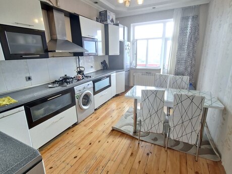 2-комнатная квартира, 85 м², İnşaatçılar: 197 000 ₼ 4