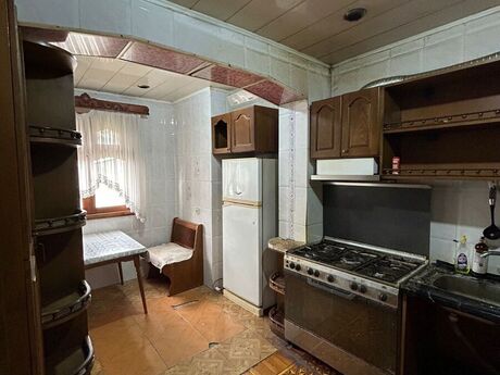 5 otaqlı köhnə tikili - Azadlıq Prospekti m. - 150 m²