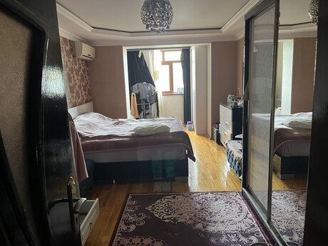 3 otaqlı köhnə tikili - Elmlər Akademiyası m. - 65 m²