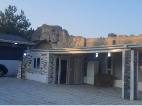 5 otaqlı həyət evi/bağ evi - Şüvəlan q. - 130 m²