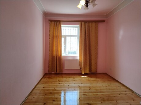 5 otaqlı həyət evi/bağ evi - Hökməli q. - 220 m²