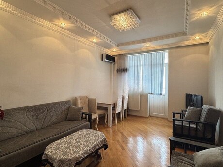 Elan №6097236 - Bakı, İnşaatçılar m., 2 otaqlı, 70 m², 17/18 mərtəbə