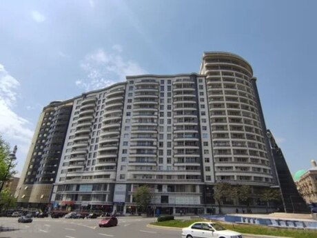 4 otaqlı yeni tikili - Nizami m. - 155 m²