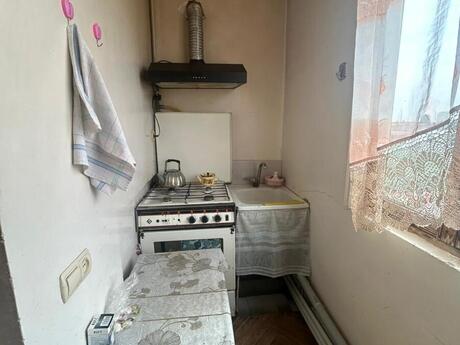 2 otaqlı köhnə tikili - Neftçilər m. - 50 m²
