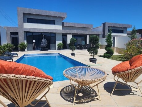 5 otaqlı həyət evi/bağ evi - Bilgəh q. - 350 m²
