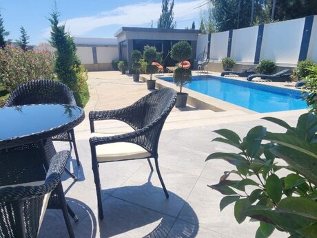 5 otaqlı həyət evi/bağ evi - Bilgəh q. - 350 m²