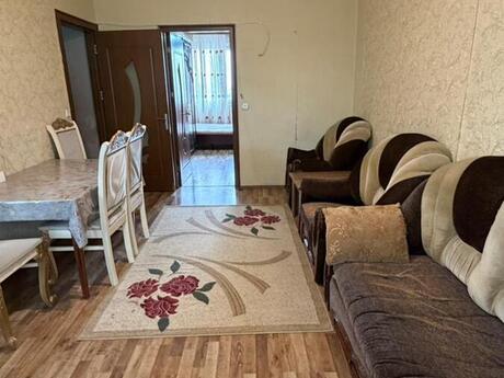 2 otaqlı köhnə tikili - Memar Əcəmi m. - 45 m²