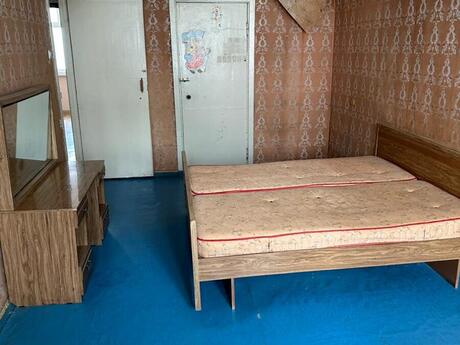 3 otaqlı köhnə tikili - Hövsan q. - 85 m²