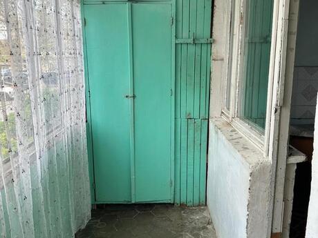 3 otaqlı köhnə tikili - Hövsan q. - 85 m²
