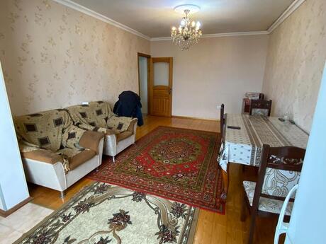 3 otaqlı köhnə tikili - Bakıxanov q. - 70 m²