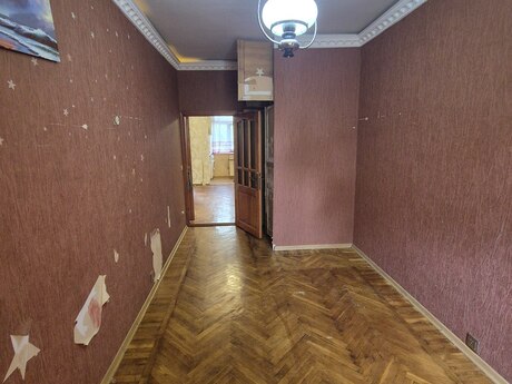 3 otaqlı köhnə tikili - Memar Əcəmi m. - 50 m²