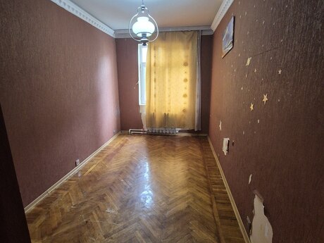 3 otaqlı köhnə tikili - Memar Əcəmi m. - 50 m²