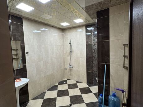 3 otaqlı yeni tikili - İnşaatçılar m. - 130 m²