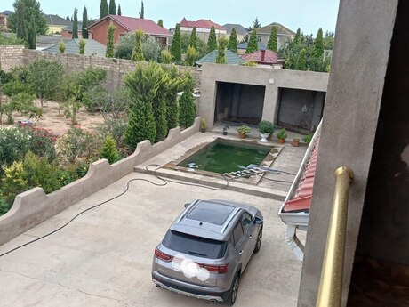 7 otaqlı həyət evi/bağ evi - Buzovna q. - 245 m²