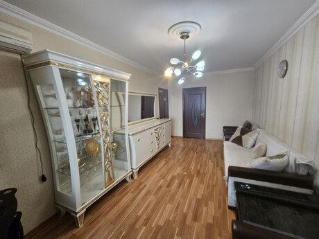 3 otaqlı köhnə tikili - Xalqlar Dostluğu m. - 55 m²