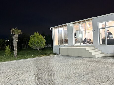 3 otaqlı həyət evi/bağ evi - Binə q. - 160 m²